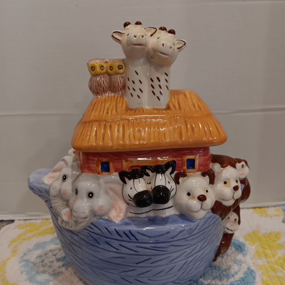Vintage Noah's Ark Ceramic Cookie Jar By Jay Imports